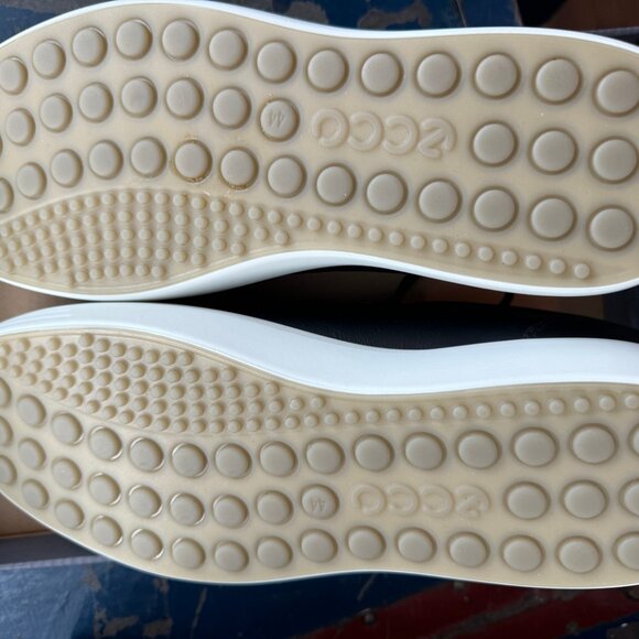 NWT ECCO Men's Soft 7 Sneaker in Black Size 44 - Picture 10 of 14